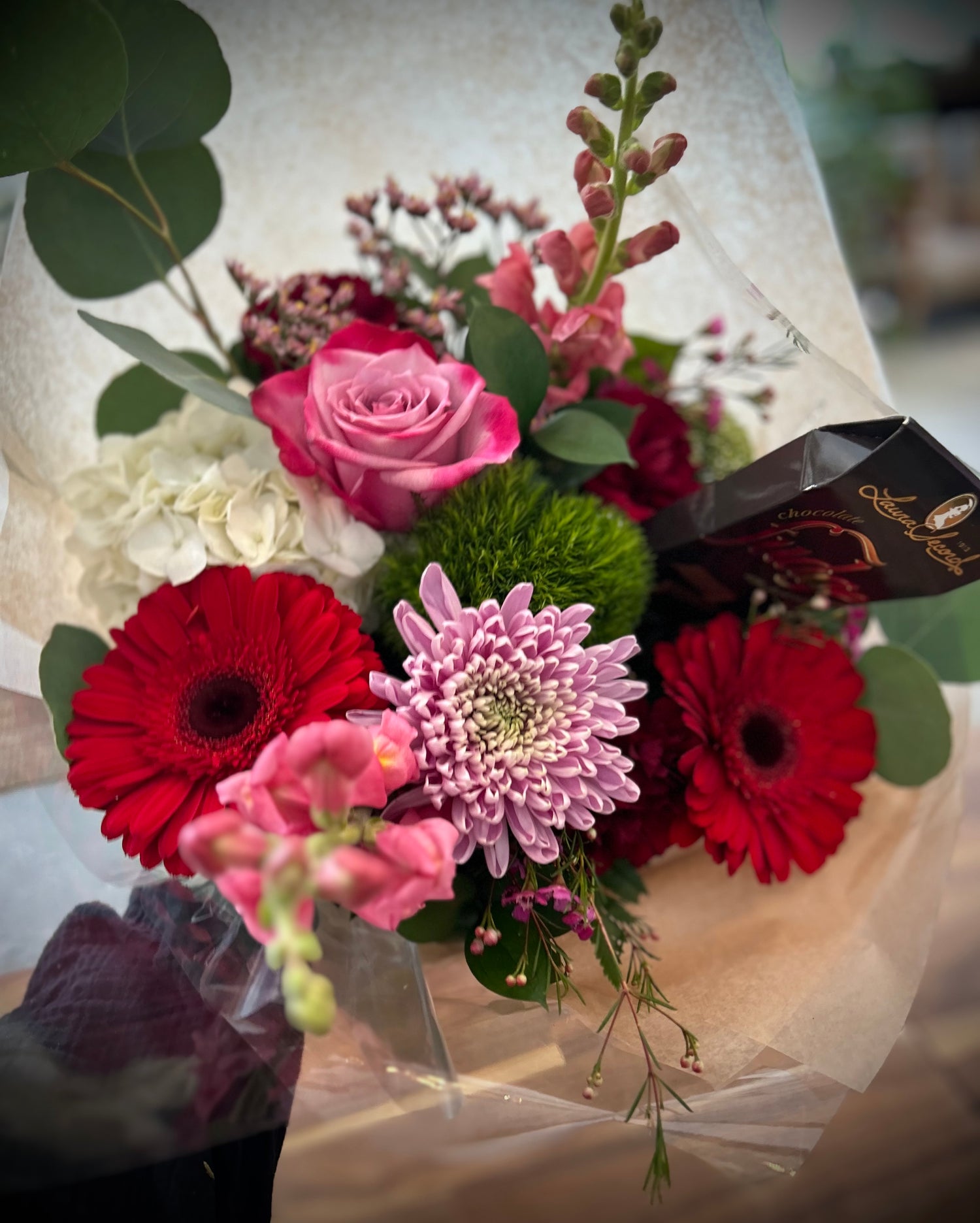 Sweet Love Chocolates & Blooms Cut Flowers