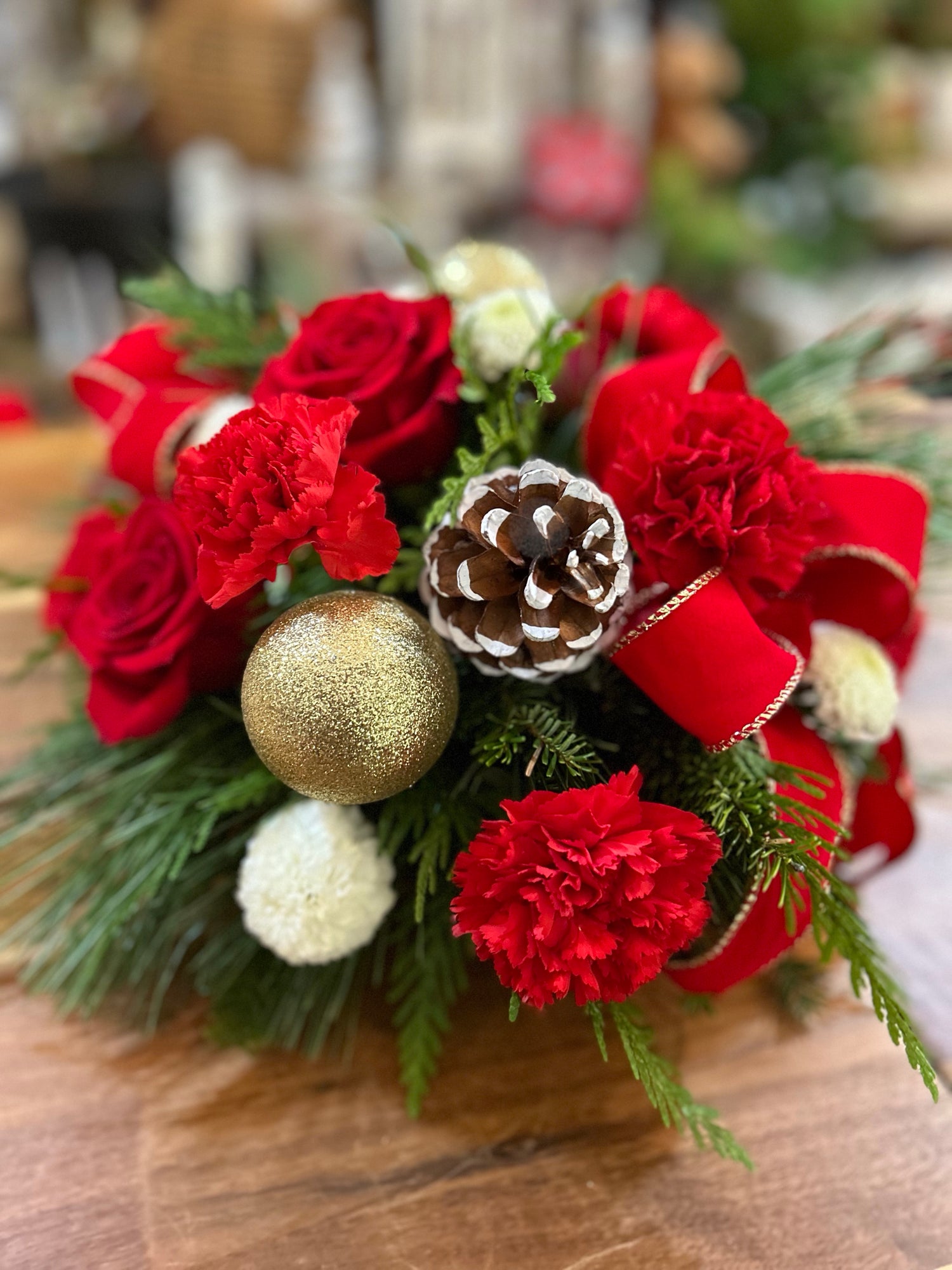 Peppermint Patty Holiday Centrepiece