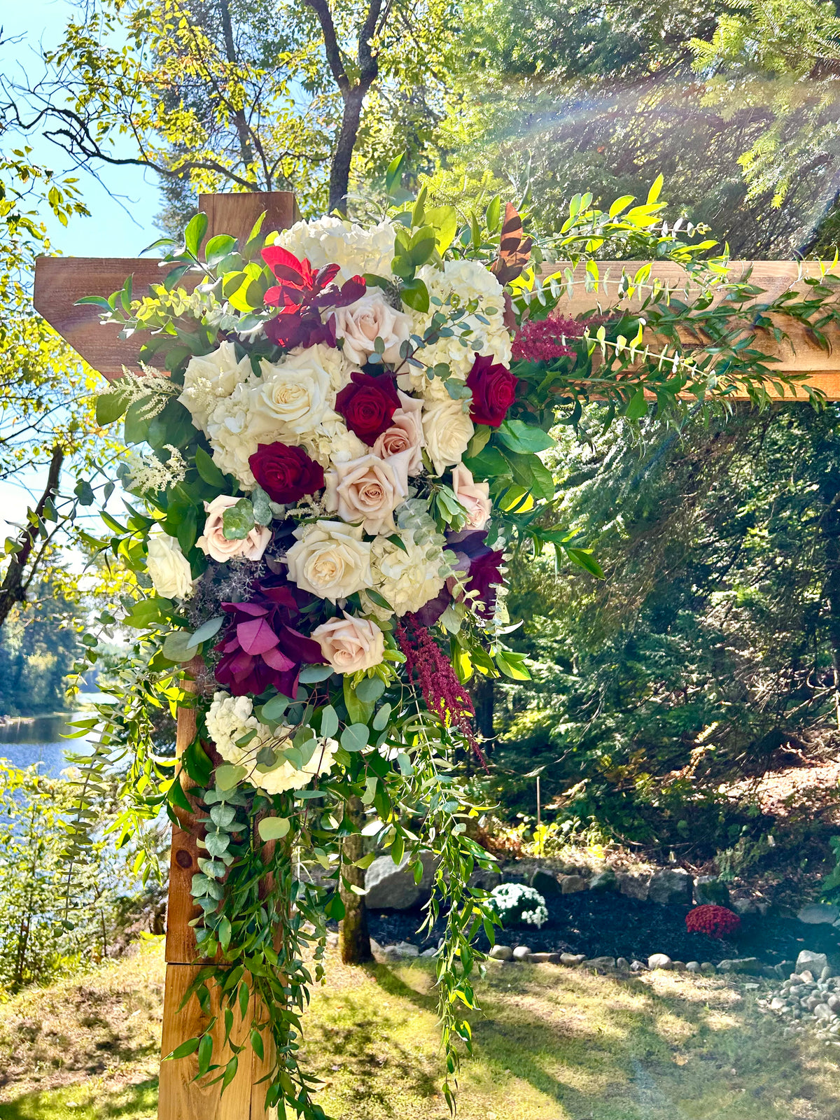 Wedding: Arch Decor for the Ceremony
