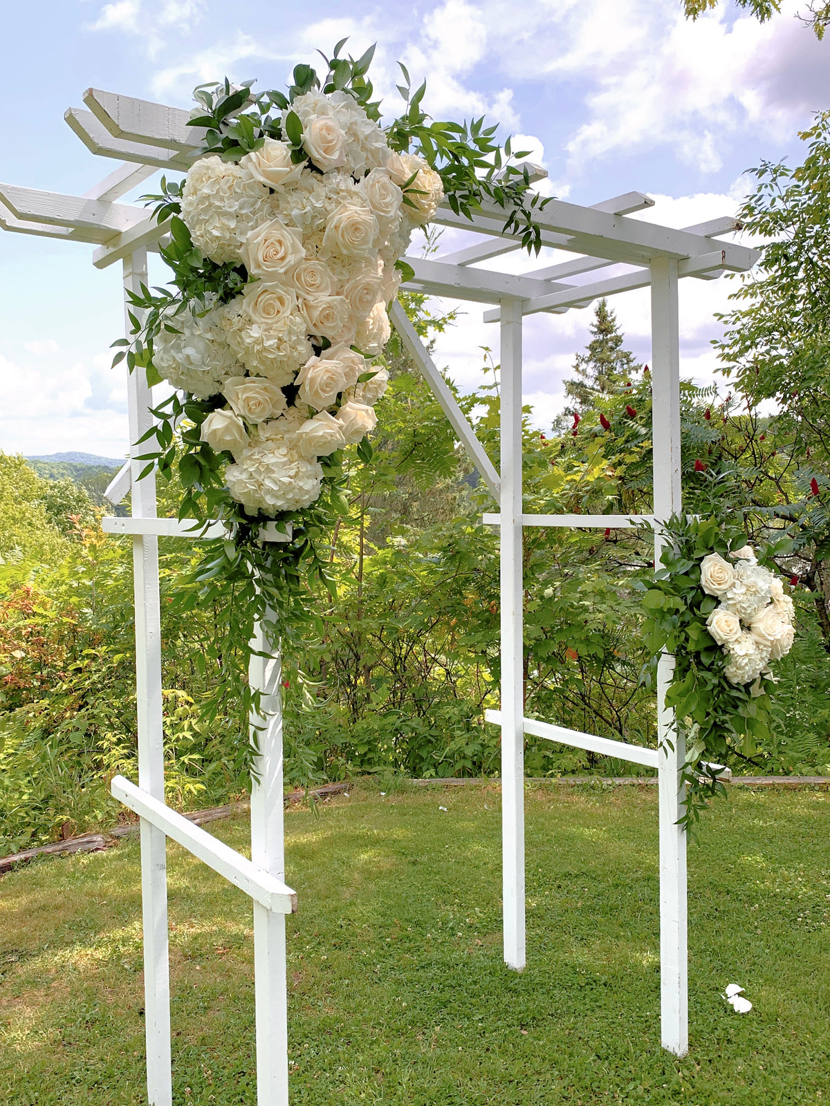 Wedding: Arch Decor for the Ceremony