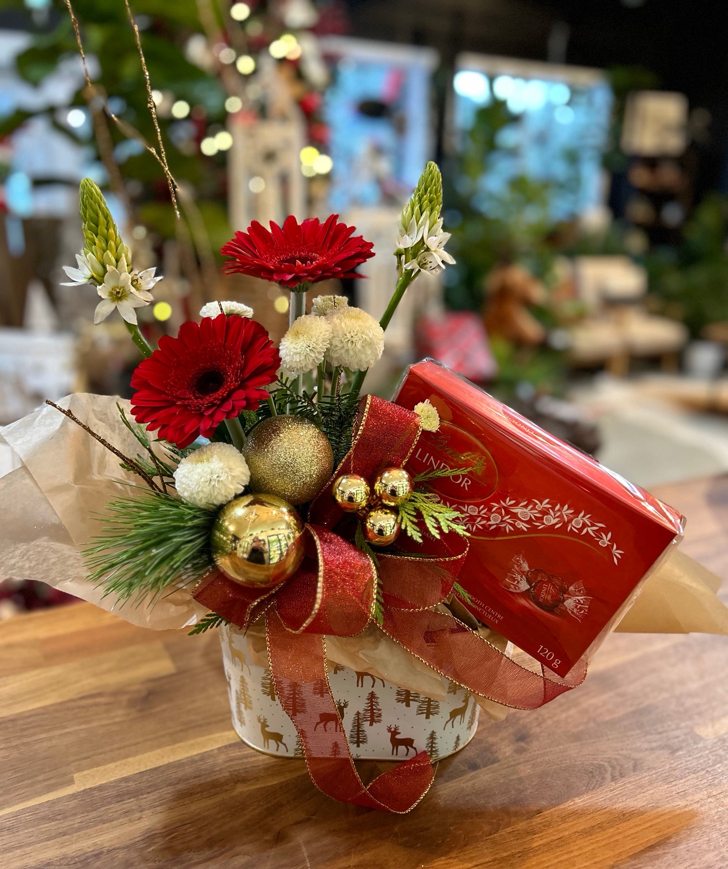 Cocoa & Christmas Blooms Arrangement